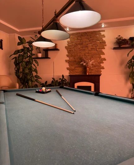 07f7883f-2a92-48d1-8324-ef5ecdf61ad6-бильярд.jpg